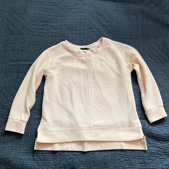 Jane and Delancey Tops - Jane + Delancey light pink sweatshirt. Loose fit. Size L